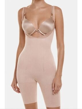 Spanx Slimmer & Shine Open Bust Mid Thigh Bodysuit Shapewear Size Small Nude